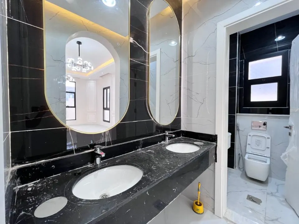 Affordable 5 BHK Villa image 6