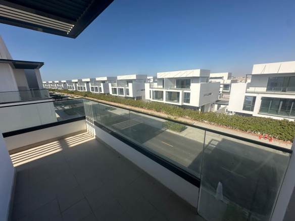 3BR Unfurnished Villa for Sale