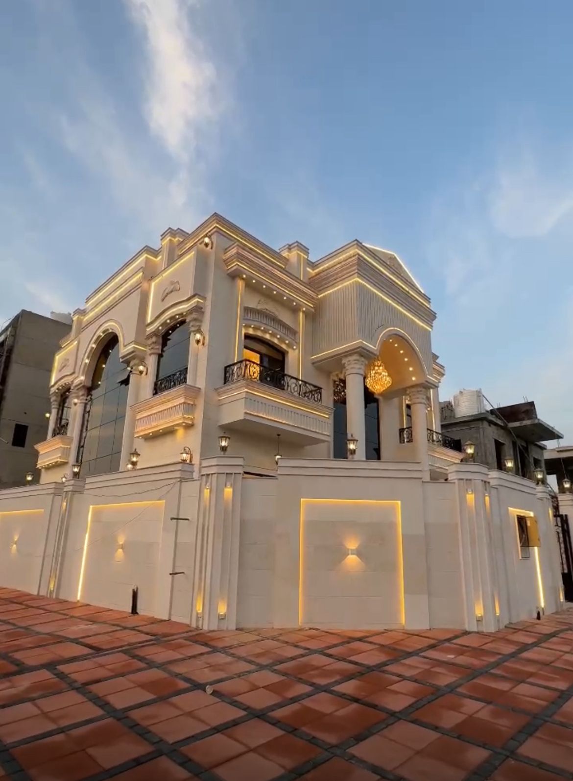 Super Deluxe 5 Bedroom Corner Villa for Sale in Al Helio 2, Ajman