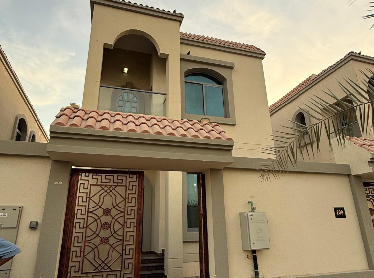 Ready-to-Move Villa in Al Helio 1 Ajman