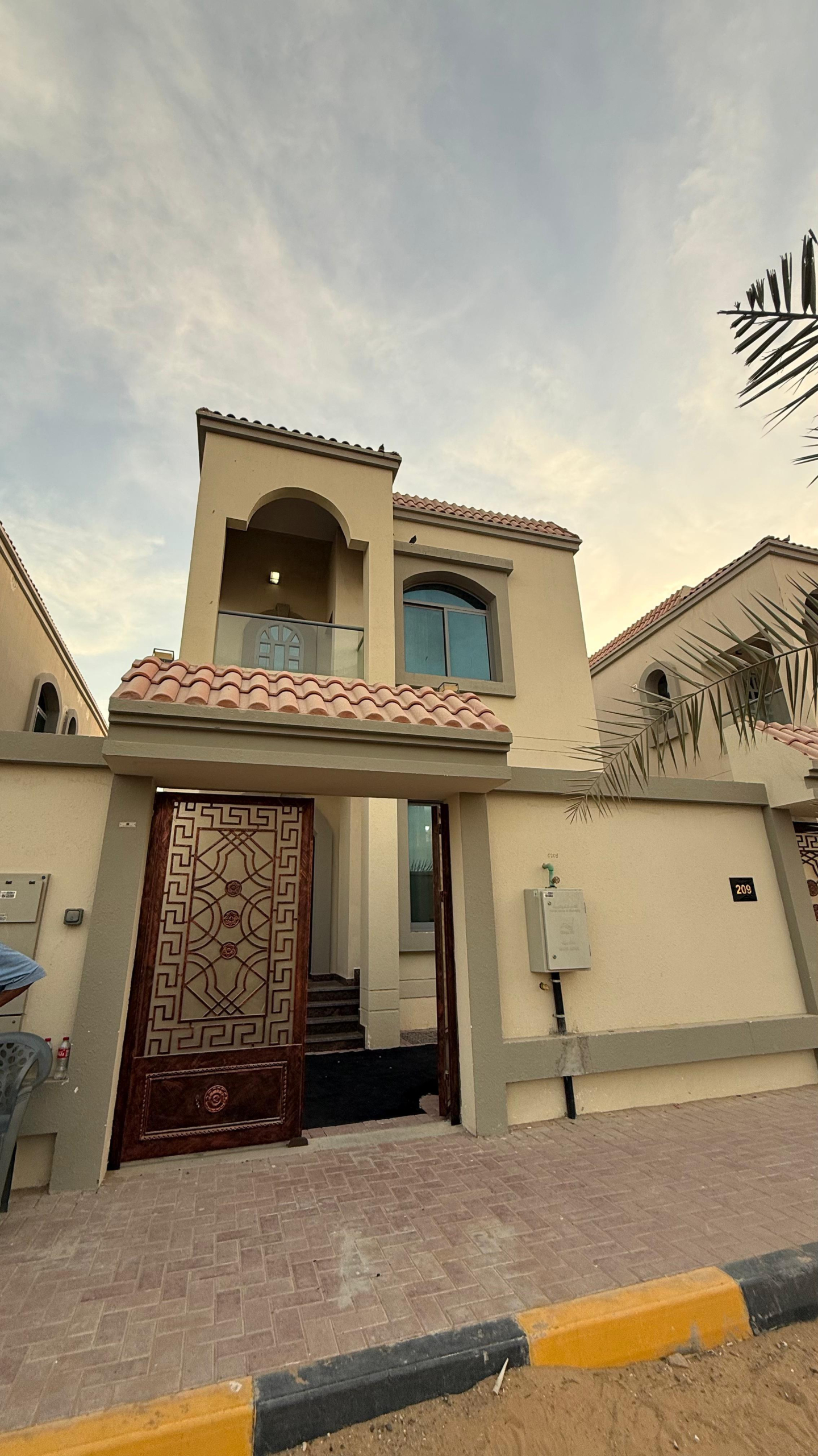 Ready-to-Move Villa in Al Helio 1 Ajman